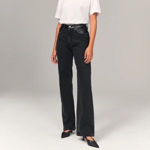 Abercrombie Curve Love 90s straight  jean